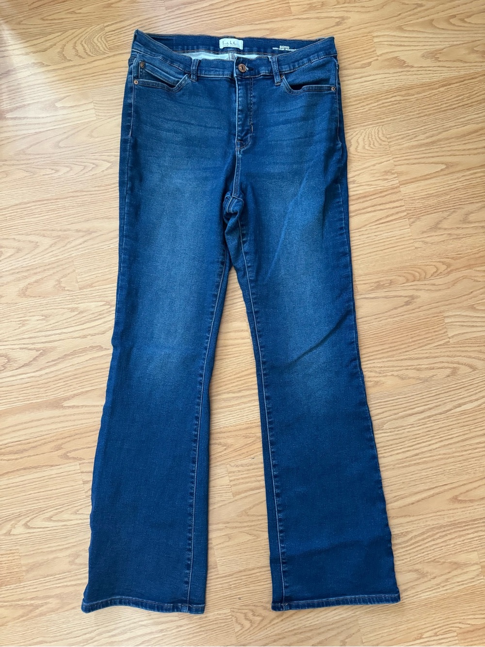 Nicole Miller Dark SoHo high Rise Bootcut Jeans- 12